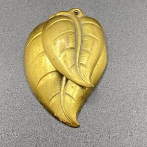 Vintage Gold Tone Textured Leaves Fur Clip Brass Pin